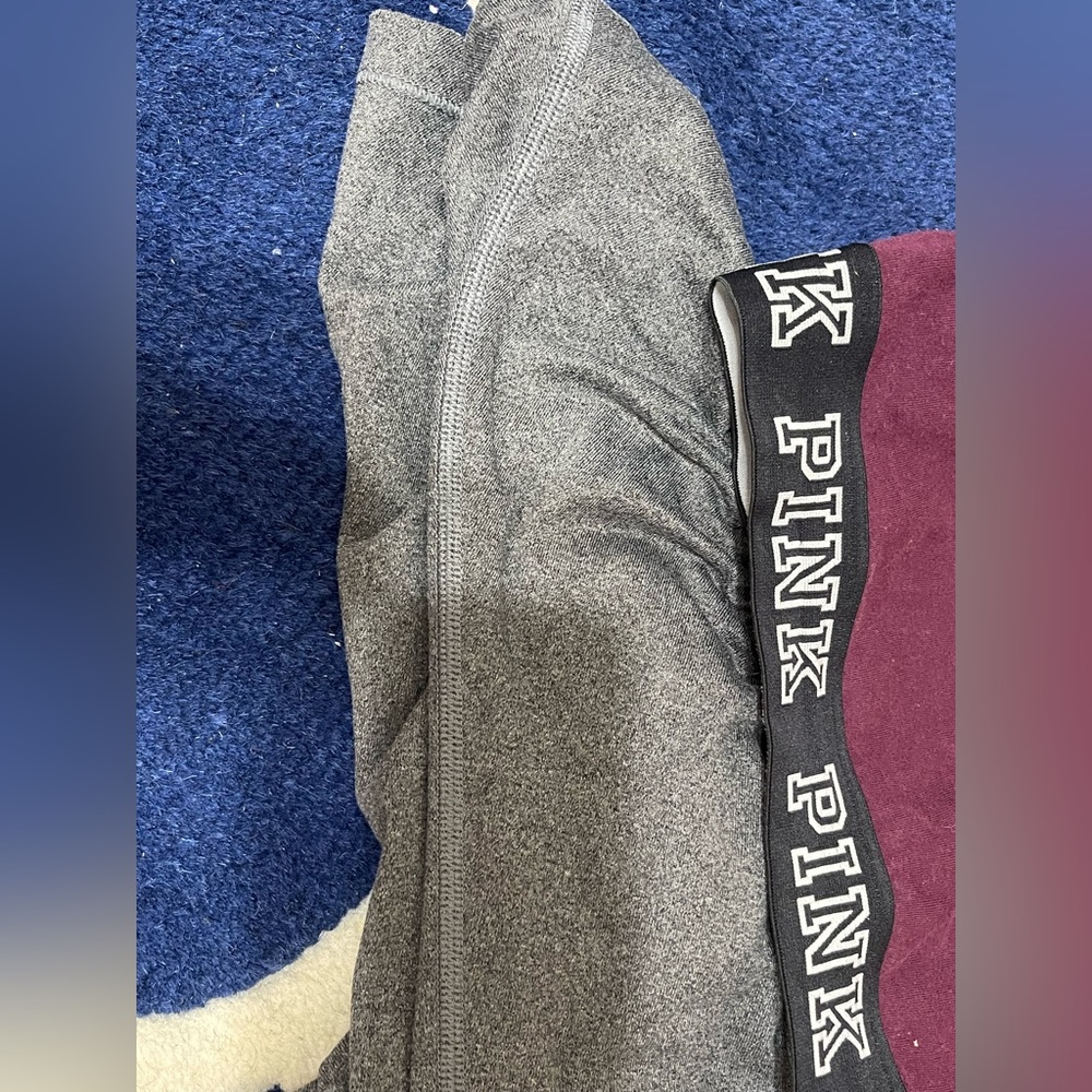 Workout bundle- Size medium - Picture 3 of 5